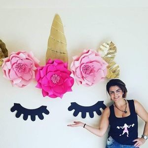 Meet your Posher, Elaine